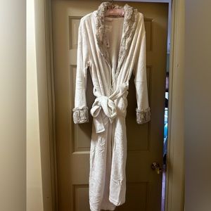 Brand new with tags cozy bathrobe